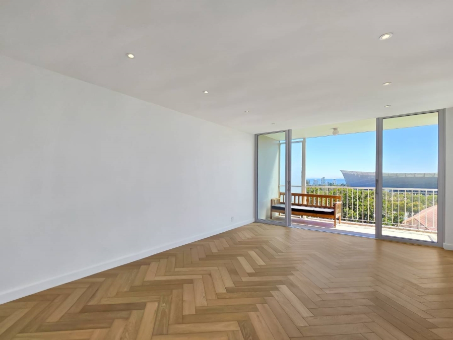 To Let 2 Bedroom Property for Rent in Green Point Western Cape